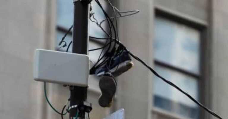 Outdoor WiFi Extenders